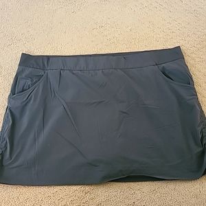 Columbia gray skort, size 3x